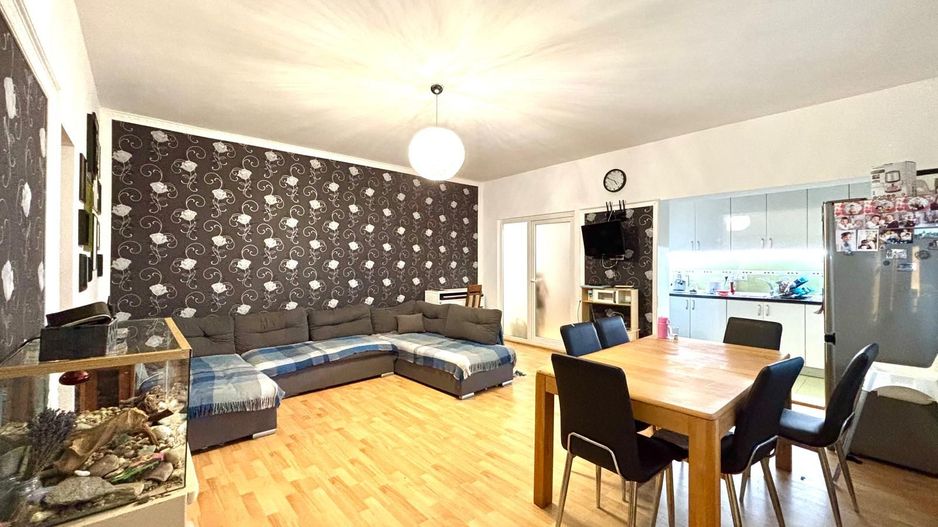 Oportunitate - Duplex 5 camere, pozitie centrala - Sacalaz - Poză 1