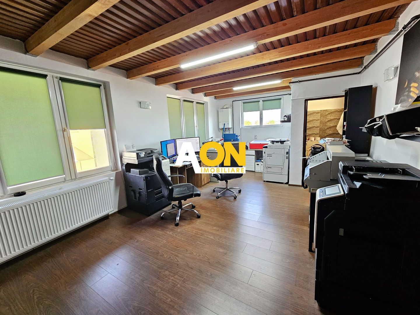 Apartament 4 camere, 2 bai,pretabil pt. birouri, zona ultracentrala - Poză 2