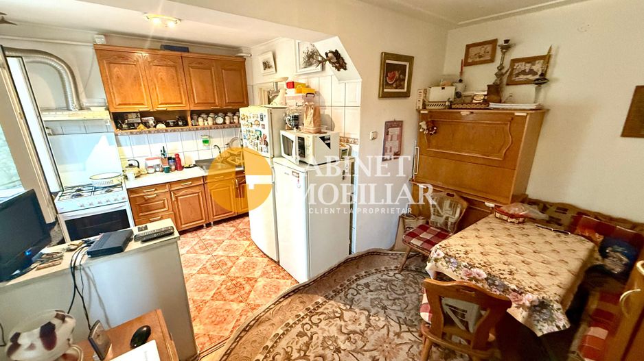 Apartament cu 3 Camere, 2 Bai - Etaj 3 - Zona Podu Ros - Poză 2