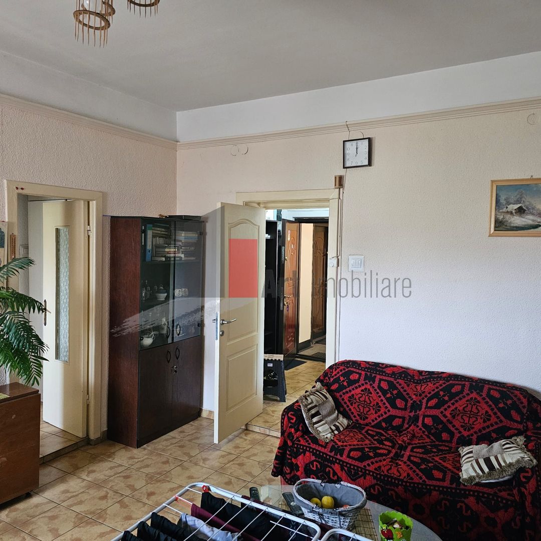 Apartament in vila Grivita-Basarab, 1500 EURO/MP UTIL - Poză 3