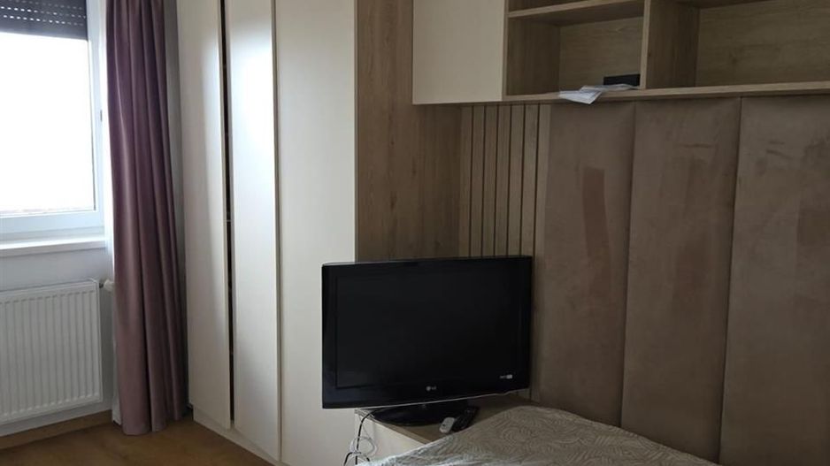 APARTAMENT 2 CAMERE PRIMA ONESTILOR LOC DE PARCARE INCLUS - Poză 4