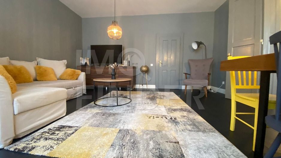 Vanzare 3 camere, in vila, Zona Piata Engels, renovat complet - Poză 3