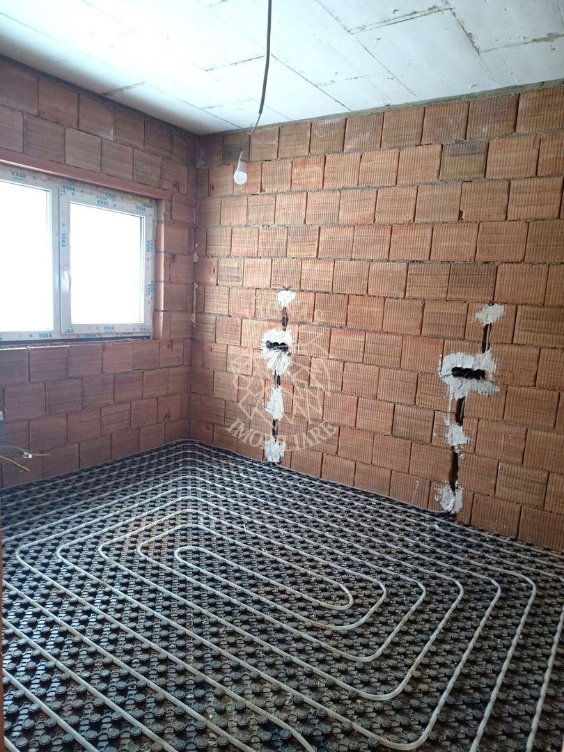 Casa finisata la cheie-5 camere-teren 500 mp- Dealul Jelnei - Poză 5