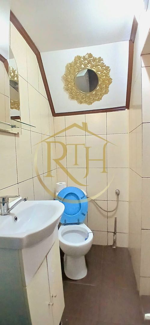 Oferim spre vanzare un Apartament la curte comuna, in zona Odobescu. - Poză 11