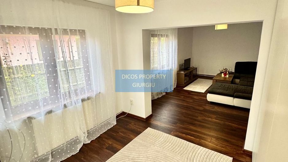 Casă de închiriat – Str. Trandafirilor - Poză 4