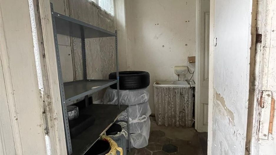 Apartament la curte comuna ULTRACENTRAL - Poză 2