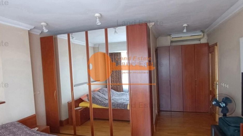 3 camere Primaverii-Aviatorilor (loc parcare-boxa) - Poză 3