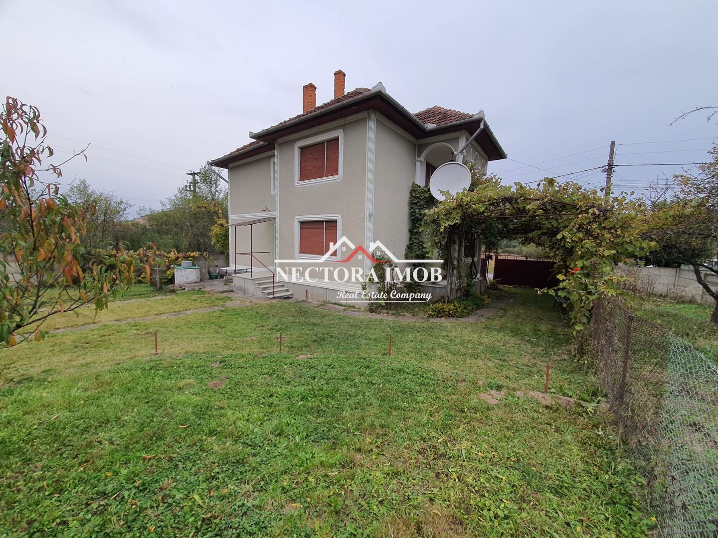 NECTORA IMOB Exclusivitate-Casa cu etaj tip Pensiune, 2300 mp, Soimi - Poză 4