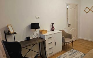 De inchiriat apartament cu 3 camere Tiglina 1, 520 euro - Poză 1