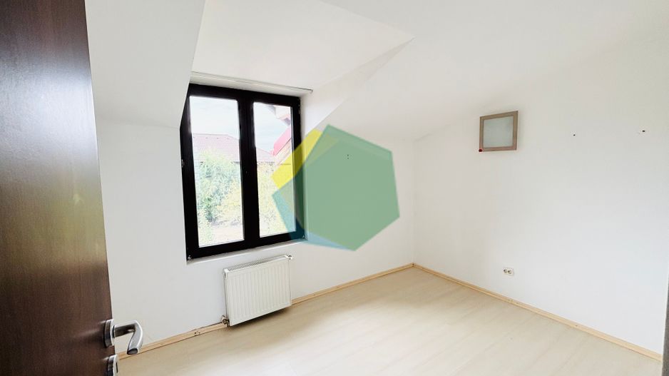 CASĂ CU 6 CAMERE ÎN COPĂCENI | 238 MP UTILI SI CURTE GENEROASĂ - Poză 13