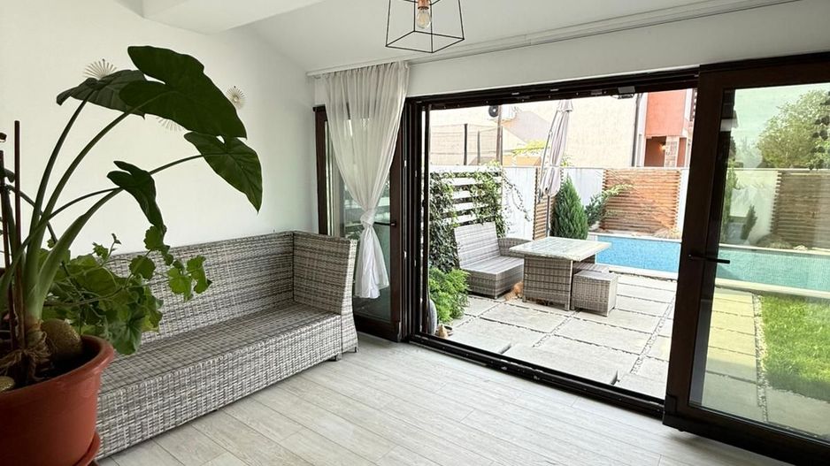 Piscină | Mobilată complet | Panouri solare | 3 băi și terasă închisă - Poză 10