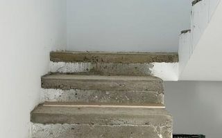 Vila cu etaj, 4 camere, încălzire pardoseală, în zona Breazu Pădurea Mârzești - Poză 10