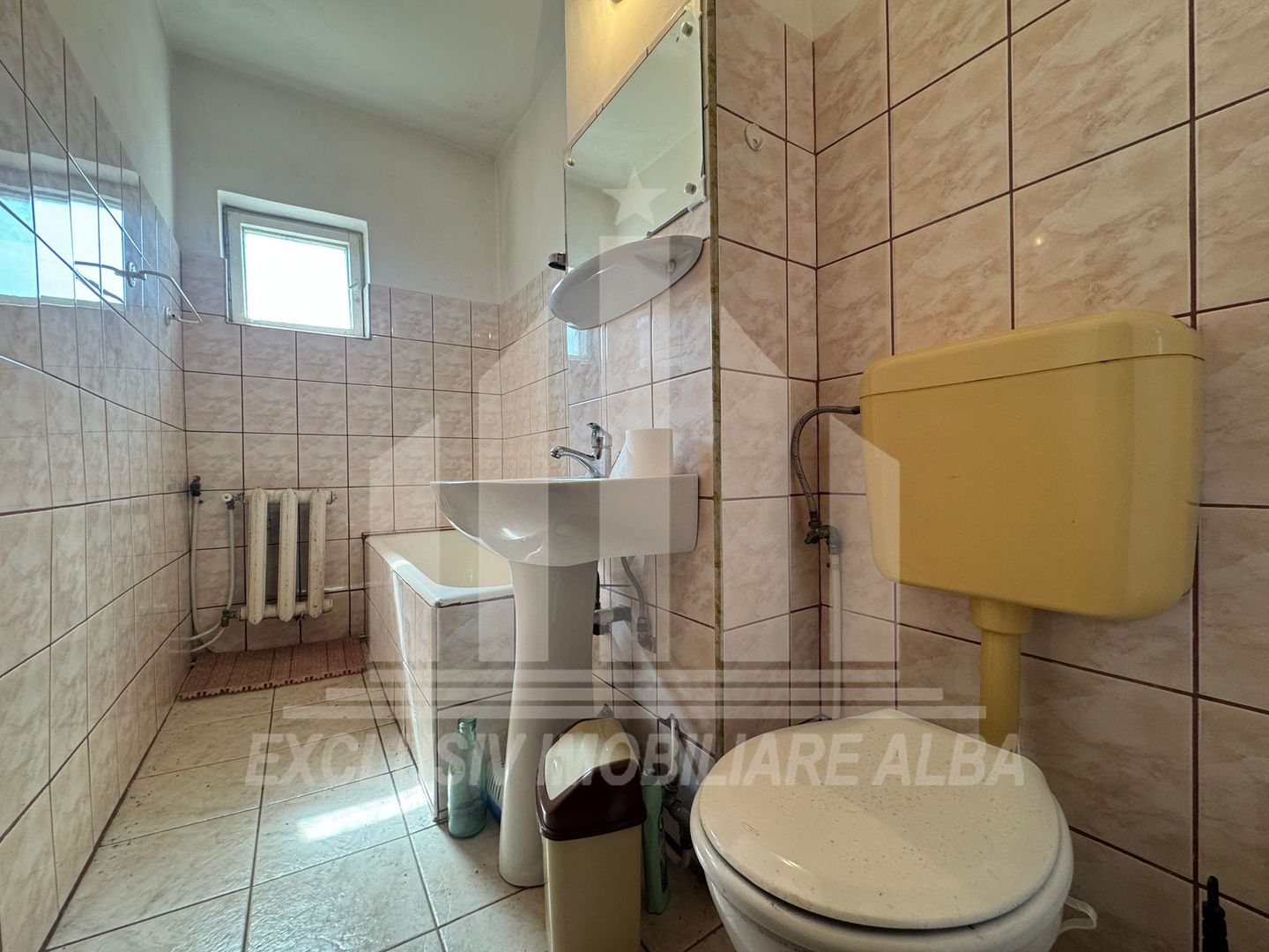 Apartament cu 3 camere decomandate, 2 bai, garaj, Caroline - Poză 9