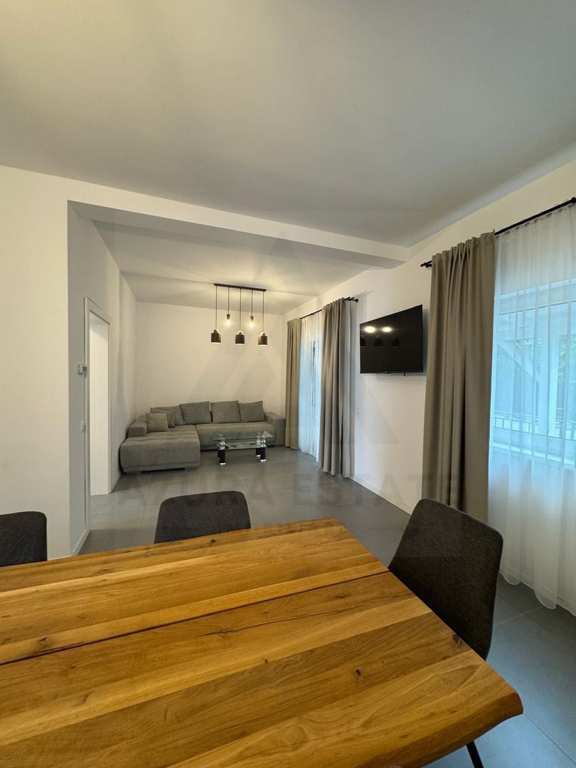 Casa individuala 114 utili 4 camere 2 bai si curte 215 mp in Selimbar - Poză 3