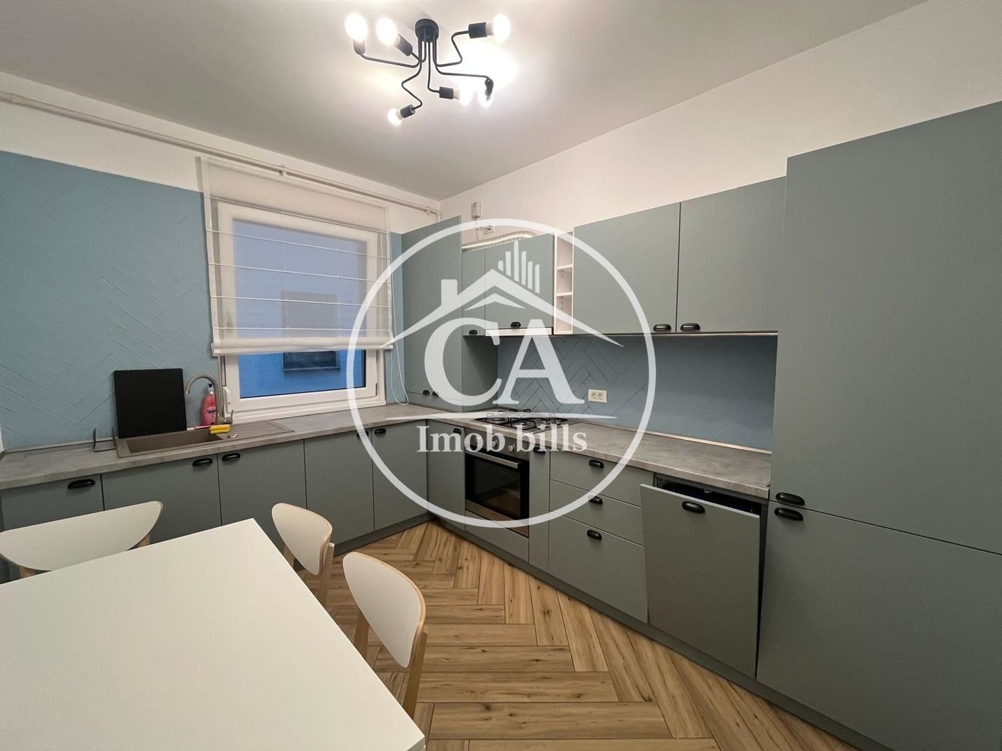 Apartament LUX de închiriat cu 3 camere în zona ultracentrală, Oradea - Poză 3