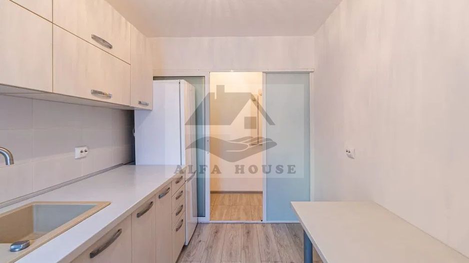 Apartament cu doua camere, zona Astra 43 mp, Renovat 2025 - Poză 3