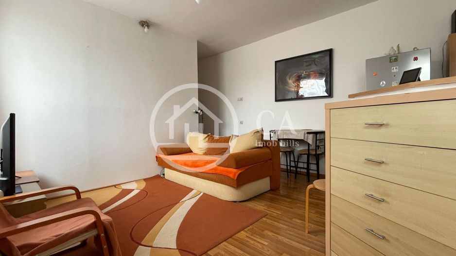 Casă de vânzare cu 3 camere si o anexa in zona Cantemir, Oeadea. - Poză 4