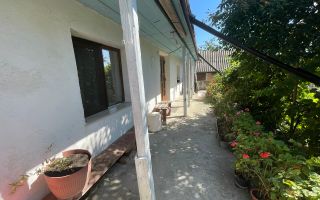 De vânzare casa cu teren în Baiceni - Poză 1