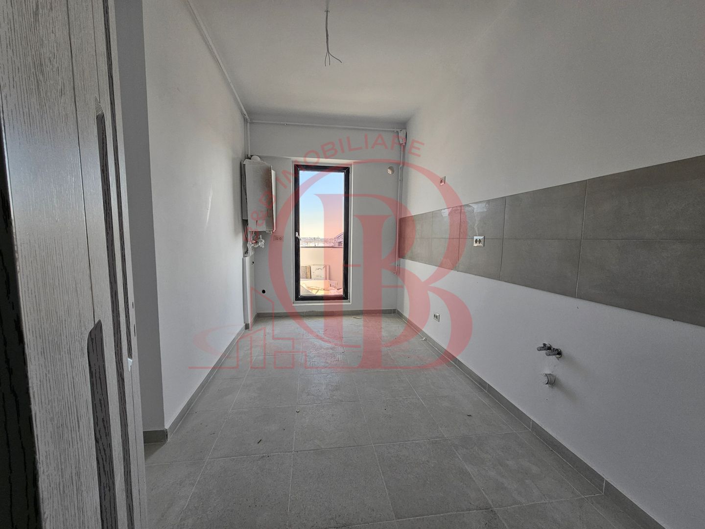 Finalizat-3 camere-2 bai-Terasa 37mp-7min Metrou N. Teclu - Poză 3