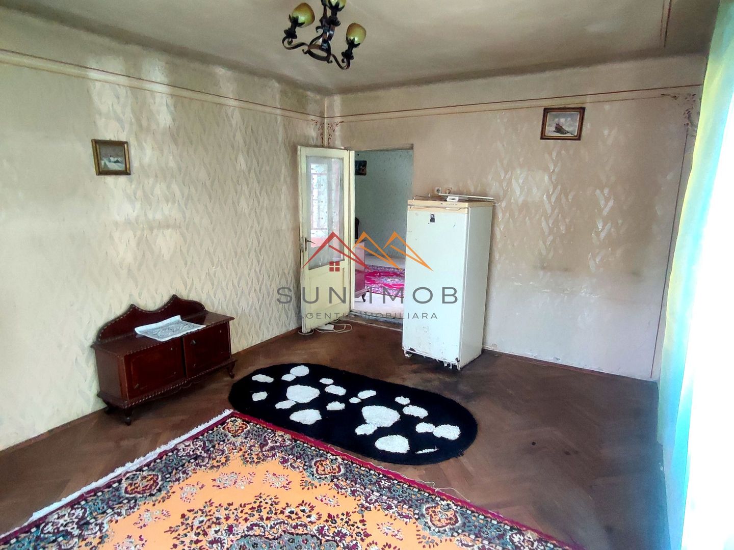 CASĂ DE VÂNZARE | 9 CAMERE | TEREN 1.000 MP | BĂICOI – ZONĂ CENTRALĂ - Poză 5