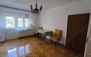 Vând apartament doua camere decomandate zona centrala - Poză 3