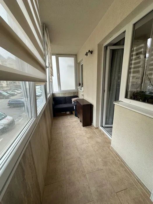 Apartament de vanzare, 2 camere, decomandat, 58mp, 2 locuri de parcare - Poză 2