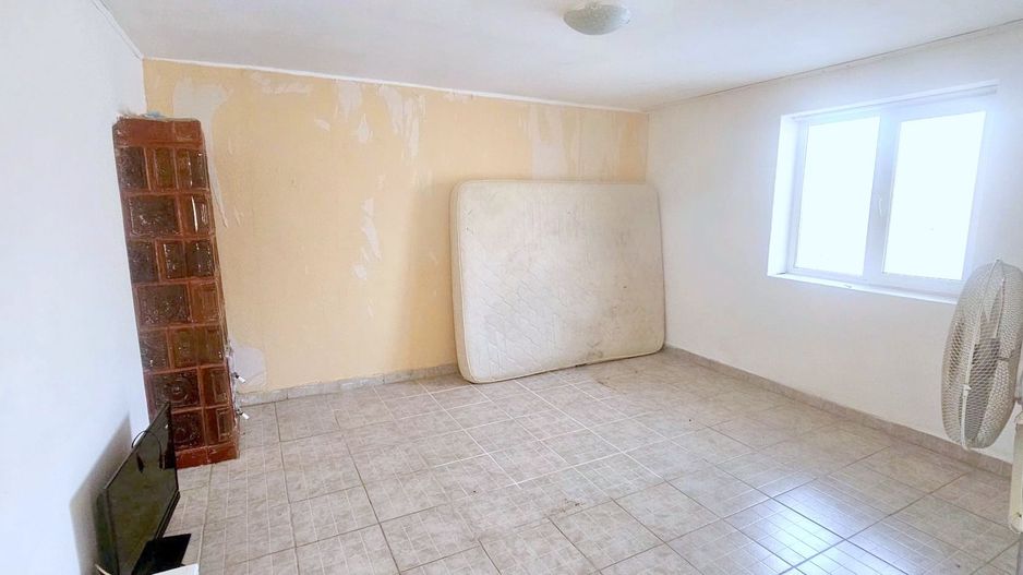 Casa individuala + 900 mp teren proprietate -Sendreni, jud. Galati - Poză 8