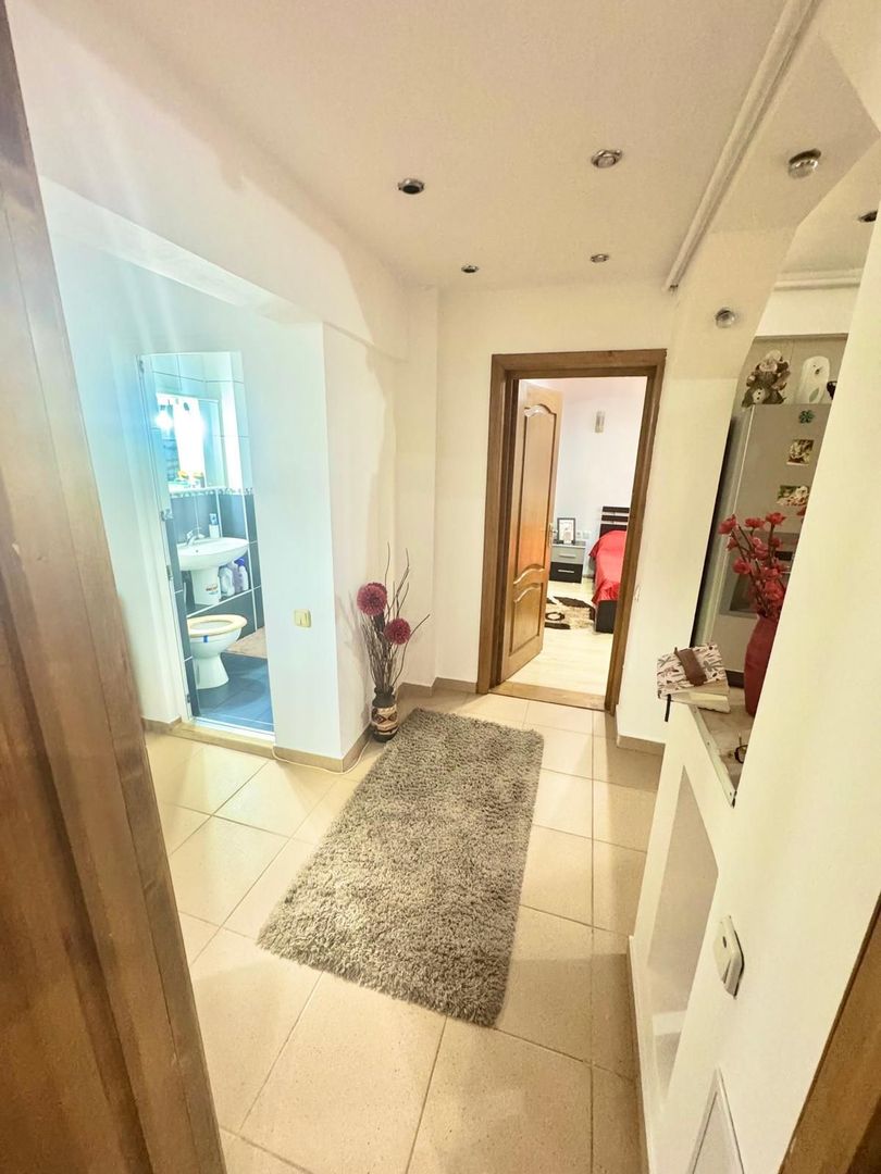 Apartament 2 camere cu terasă amenajată, Sos. București - Poză 5