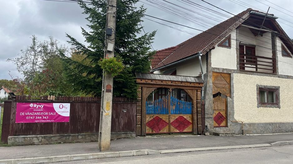 Casă complet renovată, pentru locuință sau pensiune turistică! - Poză 1