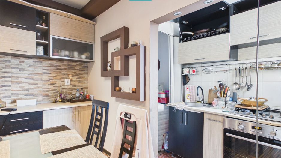 Casă la curte, 65 mp utili, 2 camere, curte mare - Poză 17