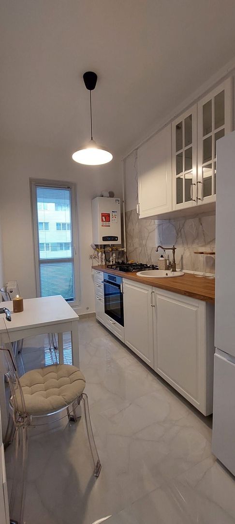 Garsonieră Militari Residence, prima închiriere, loc de parcare inclus - Poză 1