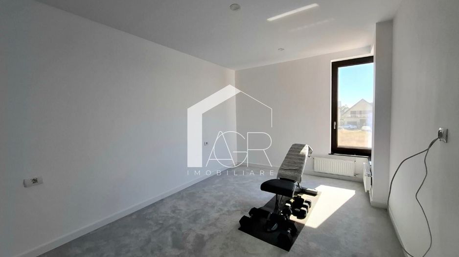 Vila cu 5 camere de vanzare, Strejnicu - Poză 16