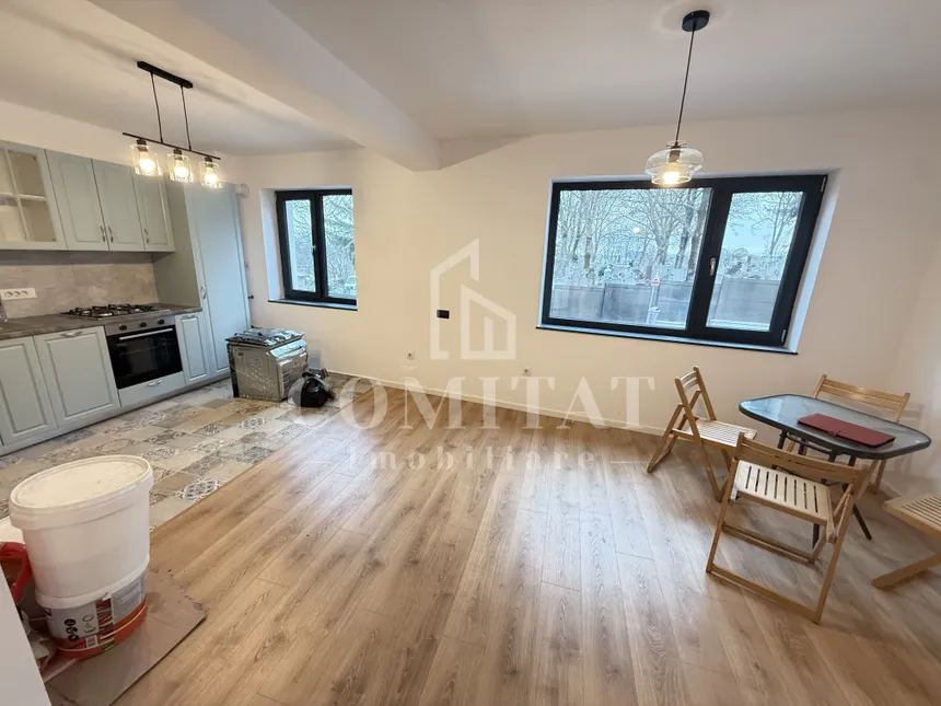 Inchiriere DUPLEX | 5 Camere | 3 Bai | 2 Parcari | Zona 7 Strazi Gruia — fotografia 1