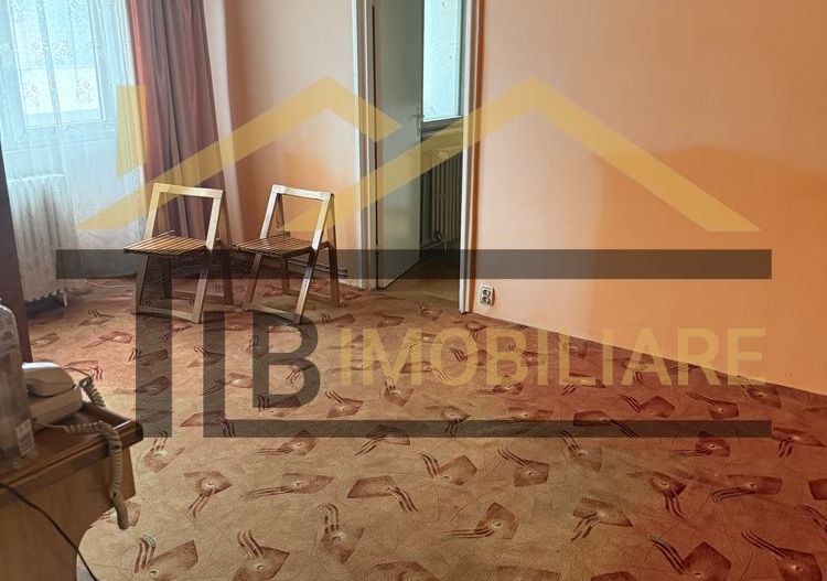 Apartament cu 2 camere, 39mp, Zona 7 noiembrie - Poză 1