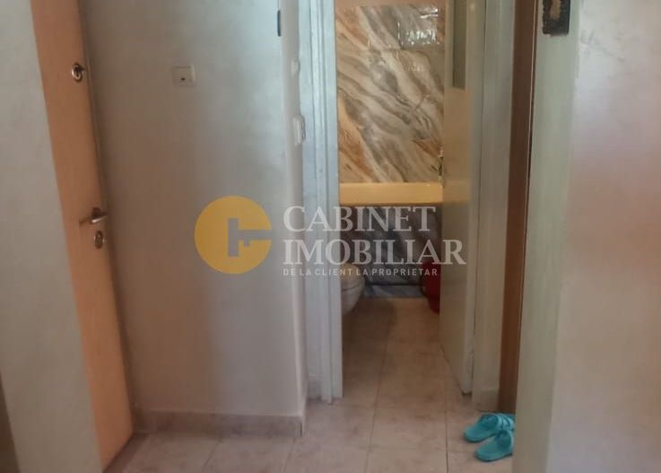 Apartament 2 camere decomandat - zona Alexandru cel Bun - Poză 3