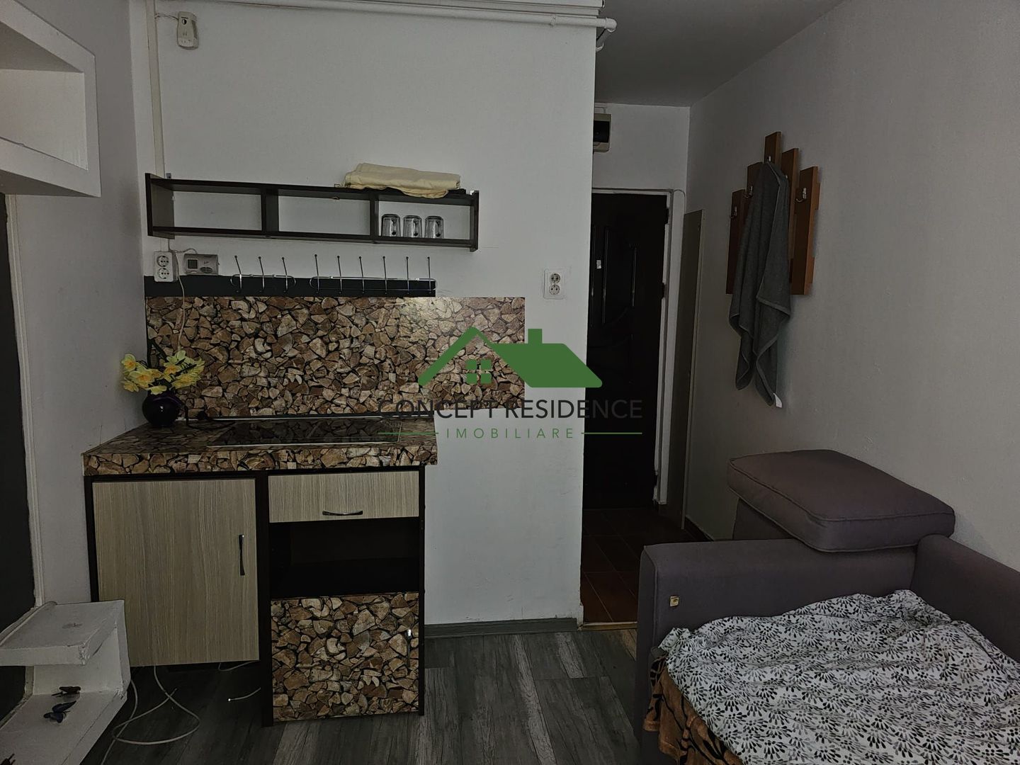 Inchiriez Garsonieră – Bd. Traian – zona Gării - Poză 3