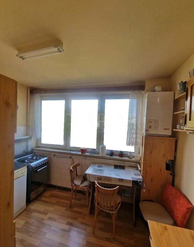 Apartament 3 camere Grigorescu. Locație excelentă, zona semoicentrala - Poză 2