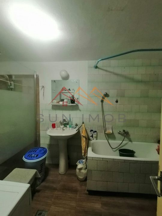 Casa 3 camere, 2 locuri de parcare, CT, Banesti,  - Poză 4