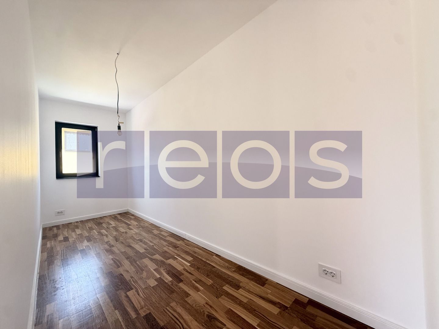 VÂNZARE VILĂ | ZONA OZANA | 5 CAMERE | ÎNCĂLZIRE ÎN PARDOSEALĂ - Poză 13