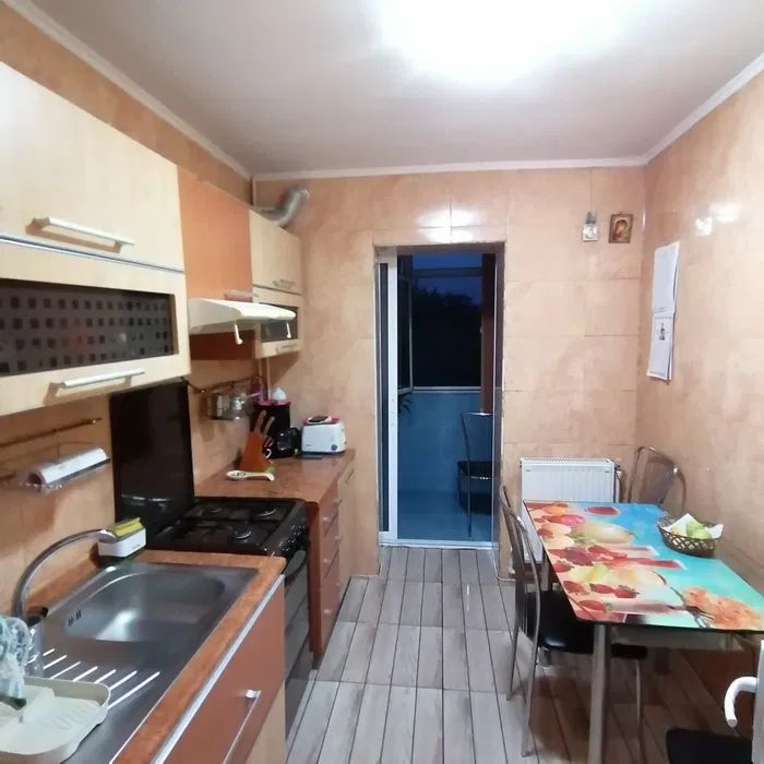 Apartament 3 camere, Micro 16 - Poză 4