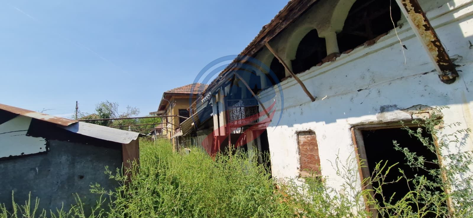 Casa de vanzare  5 camere + teren 2200 mp in loc. Calopar satul Bazdana - Poză 10