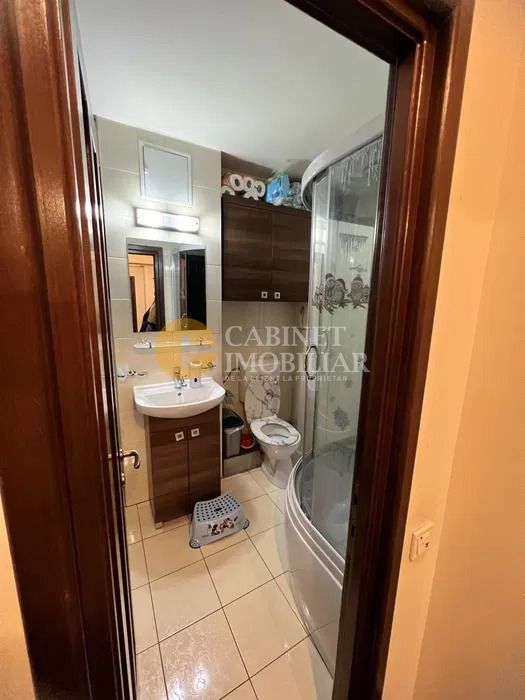 APARTAMENT 2 CAMERE DECOMANDAT, ETAJ INTERMEDIAR, ZONA GALATA - Poză 4