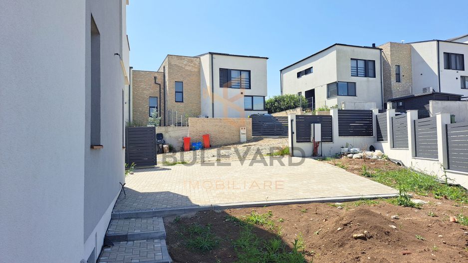 Casa tip duplex in zona Vivo Mall,  str Razoare Floresti - Poză 5