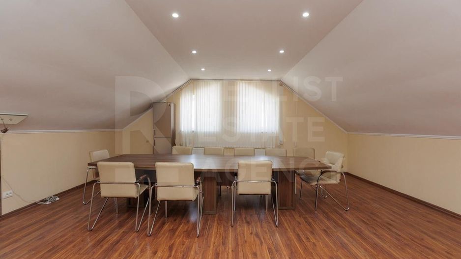 Chirie, oficiu, 320 mp, situat, str. 31 August, Centru - Poză 15