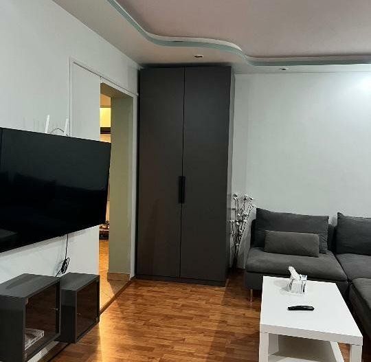 3 cam decomandat modern metrou Eroii Revolutiei S316 - Poză 2