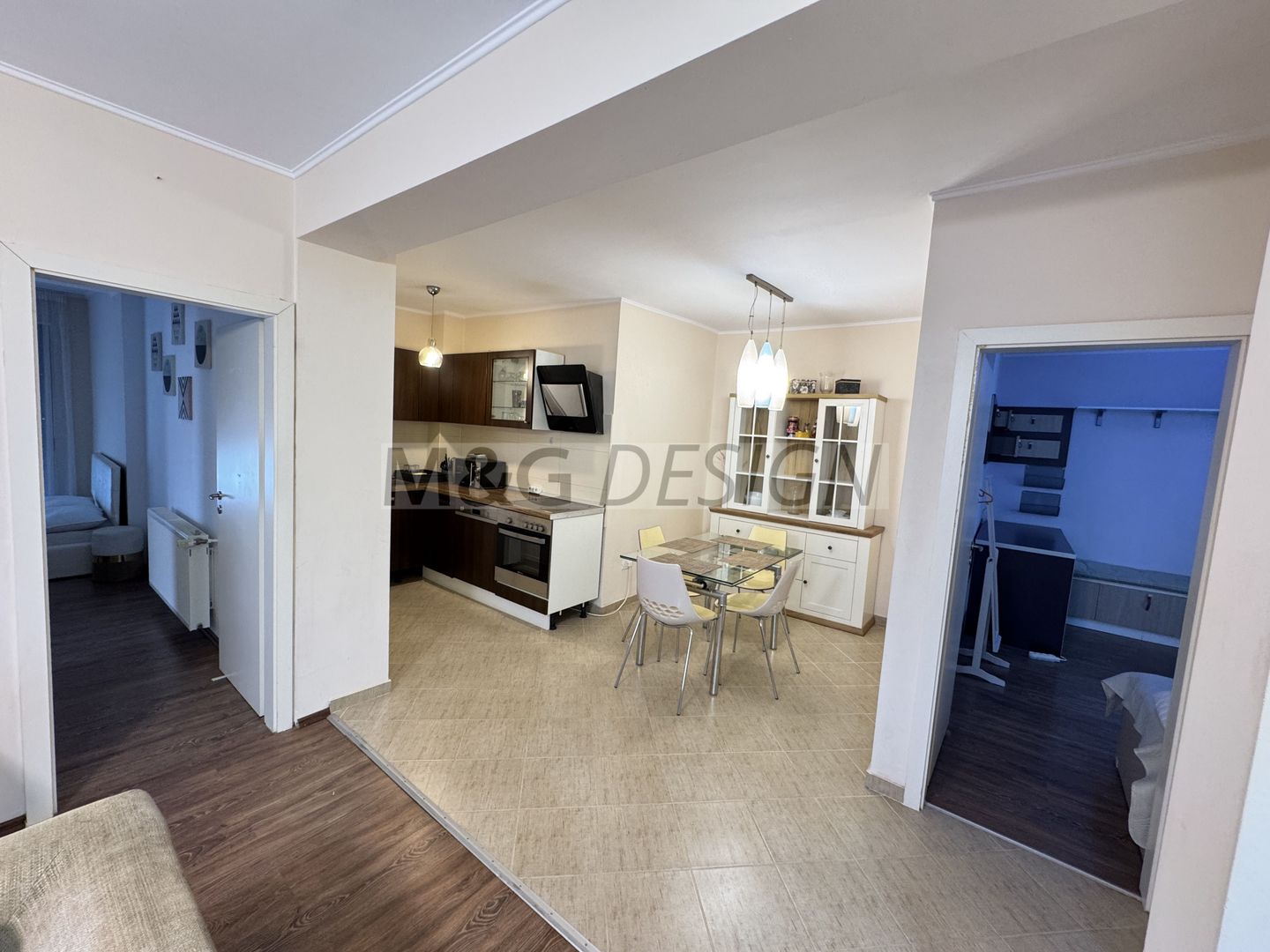 3 camere zona Complex Studentesc etaj 1  CENTRALA PROPRIE, curte - Poză 2