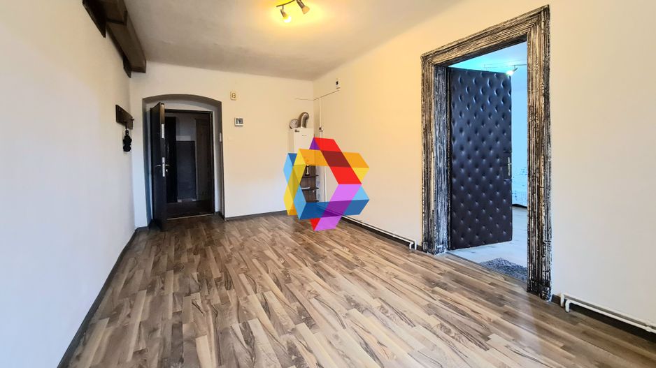 Spatiu birouri de vânzare Brasov - 55 mp  # Plus - Imo. ro - Poză 2