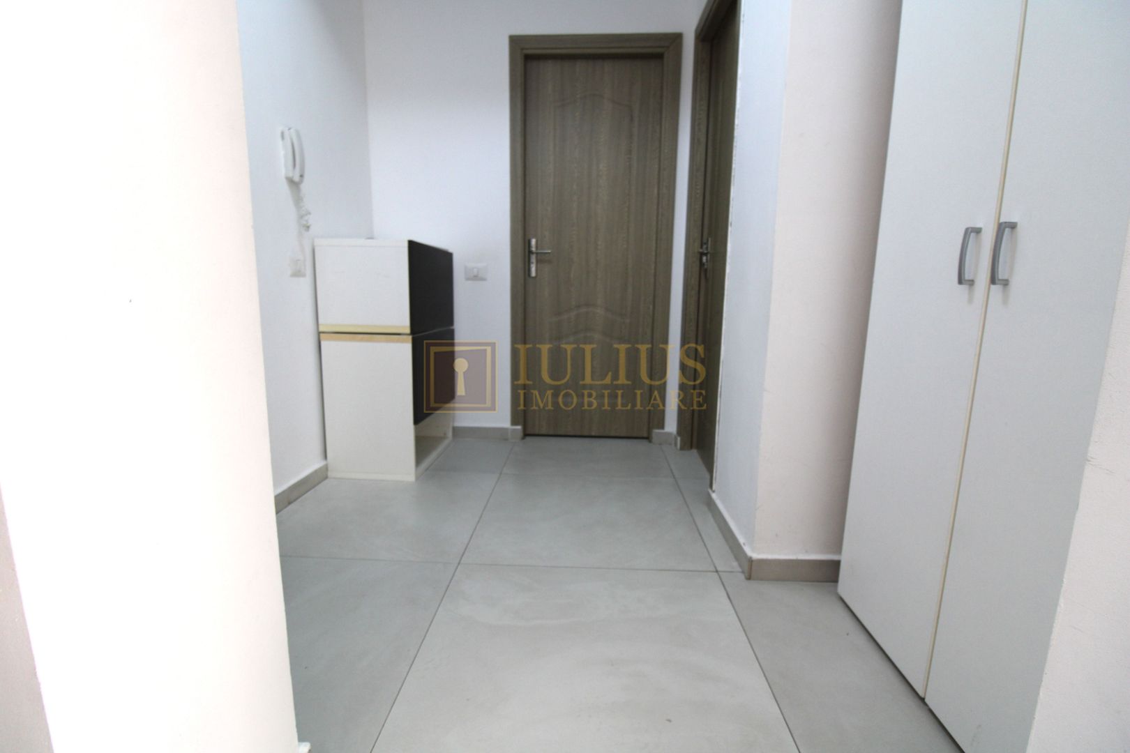 2 camere cu loc de parcare in Torontalului la 500 m de Iulius Mall - Poză 6