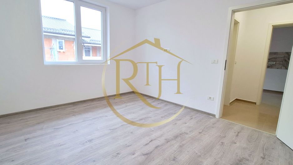 Oferim spre vanzare apartamente cu 1 si 2 camere, Giroc, Zona Centrala - Poză 1