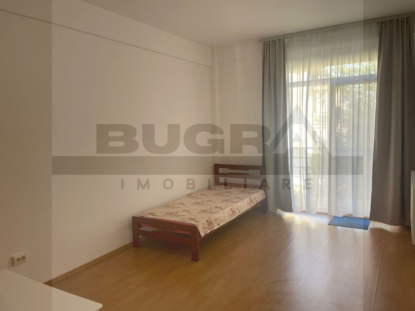 Apartament de 3 camere, 70mp, parcare, zona Negoiu - Poză 9
